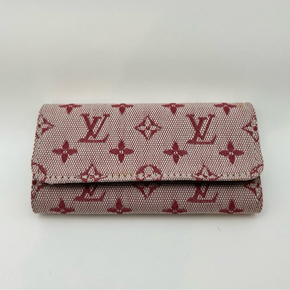 Louis Vuitton Monogram Denim Pink 4 Key Holder - Picture 1 of 10